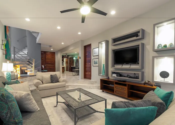 Casa Agua Azul - Family Getaway With Stunning Ocean Views *